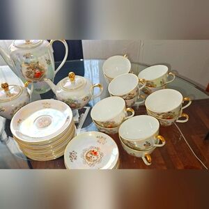Fortuna Eisenberg  Porcelain Madonna  Vintage  45th Gold Trim. Madonna Tea Set
